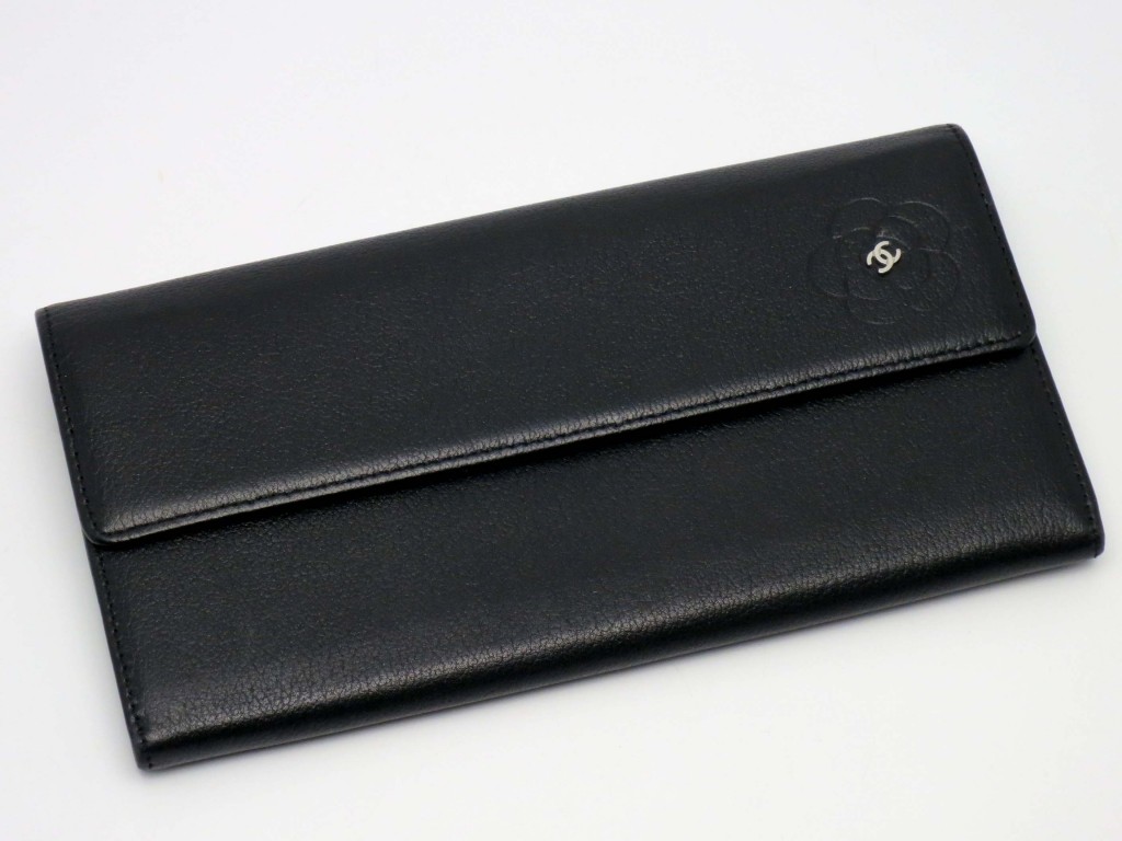 シャネル バタフライ カメリア 二つ折り長財布を出品しました！ | 新しい出品商品 | 京都 北区 質屋 コレクション・イソベ いそべ質店